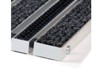 Foto - Textilní hliníková čistící vstupní vnitřní kartáčová rohož Alu Wide - 60 x 90 x 2,2 cm