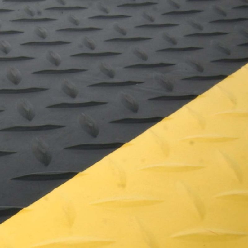 Černo-žlutá gumová protiúnavová průmyslová laminovaná rohož - 90 x 60 x 1,4 cm (cena za 1 ks)