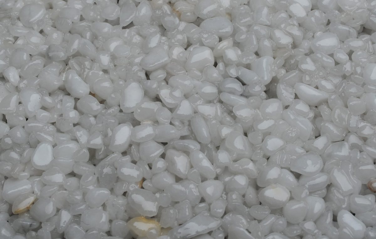 BÁČA Kamenný koberec Marmostone - Bianco Carrara - 0,7-1,8 mm (cena za 1 bal)