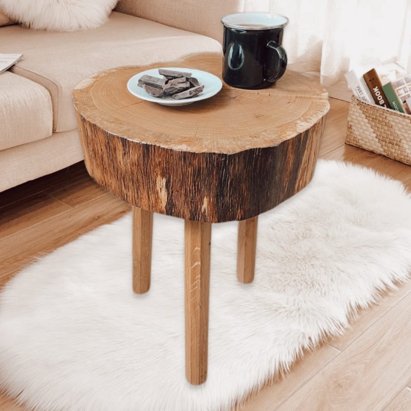Dřevěný dubový stolek (cena za 1 ks)