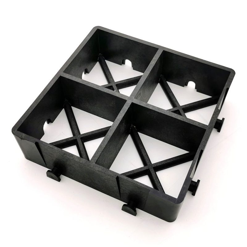 Černá plastová zátěžová zatravňovací dlažba ProGrass MAX, FLOMA - 22,5 x 22,5 x 6 cm (cena za 1 ks)