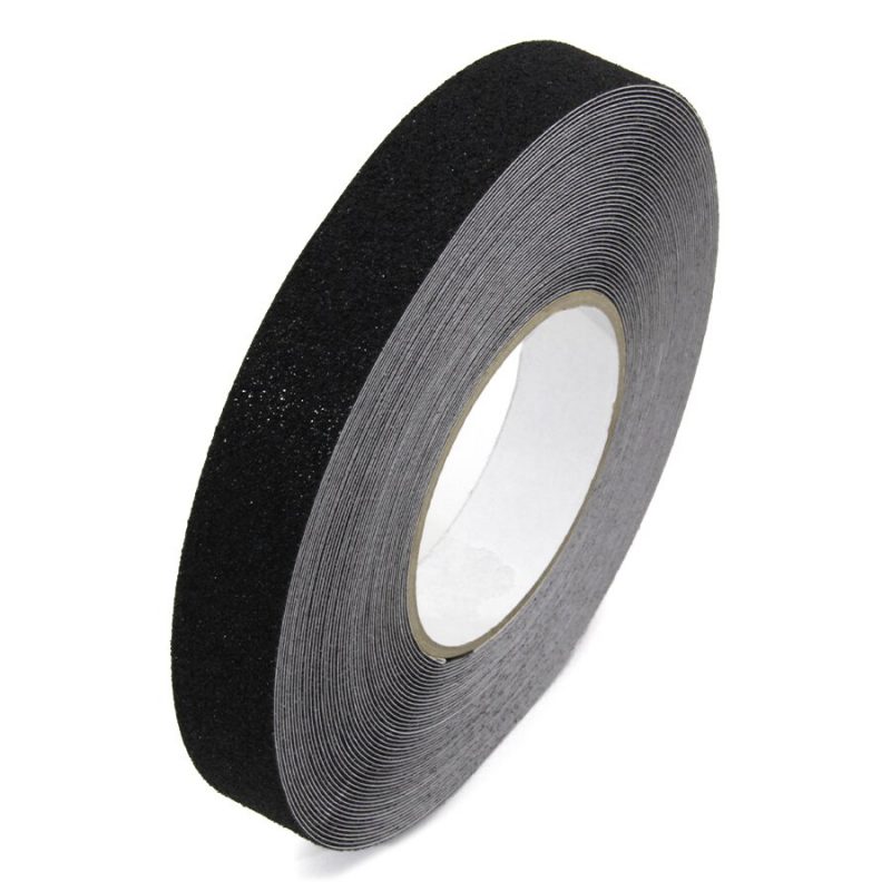 Černá korundová protiskluzová páska FLOMA Standard - 18,3 m x 2,5 cm a tloušťka 0,7 mm (cena za 1 ks)