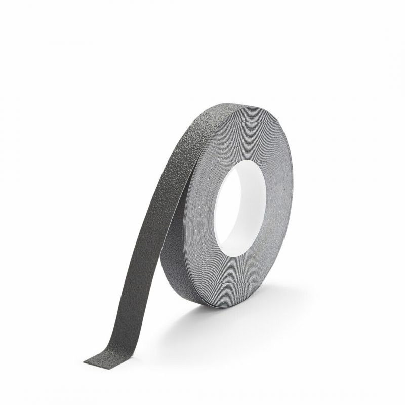 Černá plastová voděodolná protiskluzová páska FLOMA Super Resilient - 18,3 m x 2,5 cm a tloušťka 1,3 mm (cena za 1 ks)