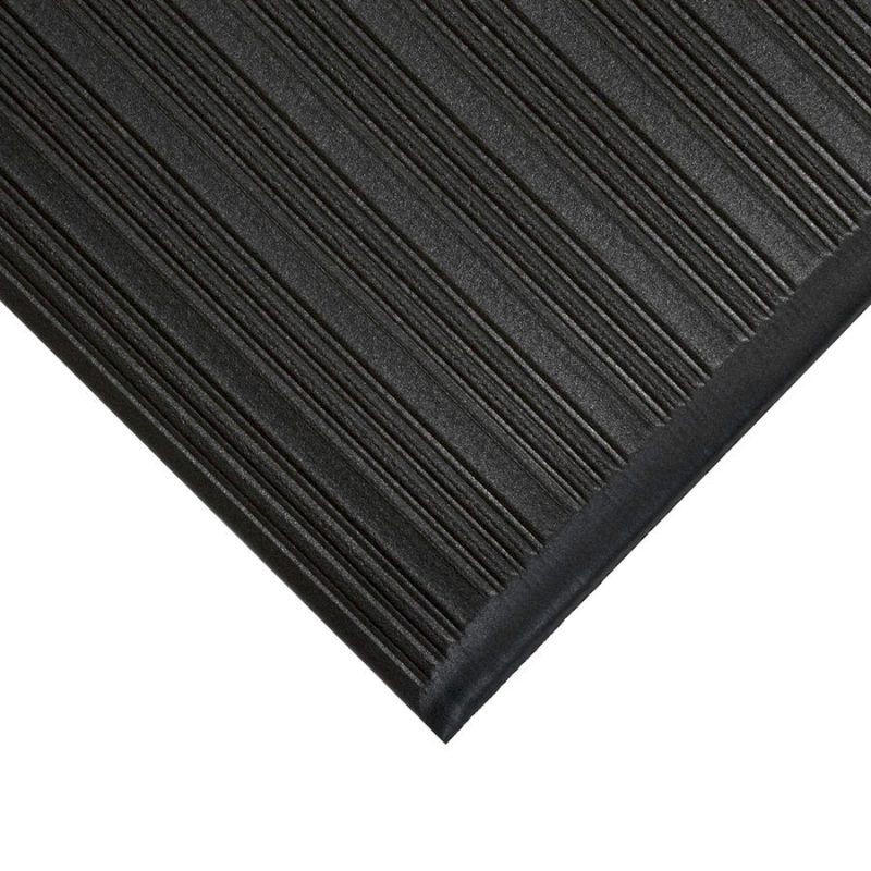 Černá pěnová protiúnavová protiskluzová průmyslová rohož - 18,3 m x 60 cm x 0,95 cm (cena za 1 ks)