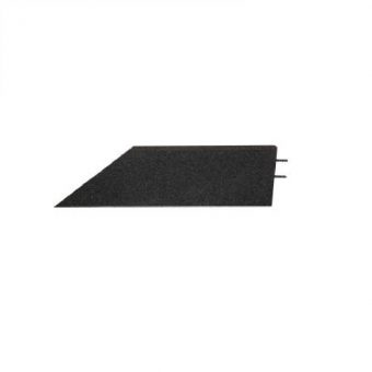 Černý pravý nájezd (roh) pro gumové dlaždice - délka 75 cm, šířka 30 cm a výška 3,5 cm